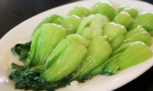 焯菜的诀窍：水量足火力旺可减少蔬菜营养流失