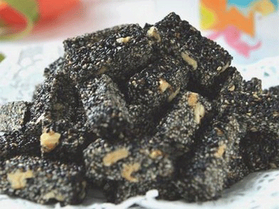 吃什么能让白发变黑 五种食疗法还你亮丽秀发