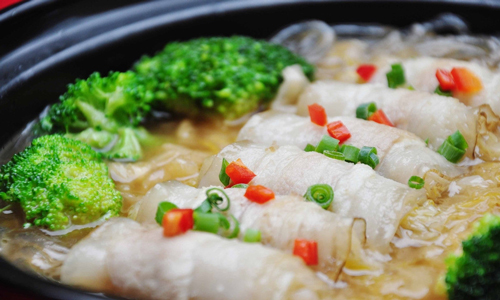 下饭菜就选酸菜炒猪肉.jpg