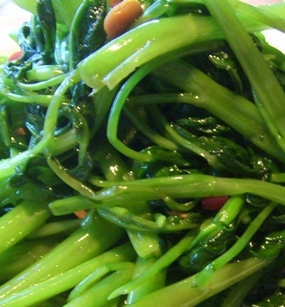 专家指出空心菜对防癌有益