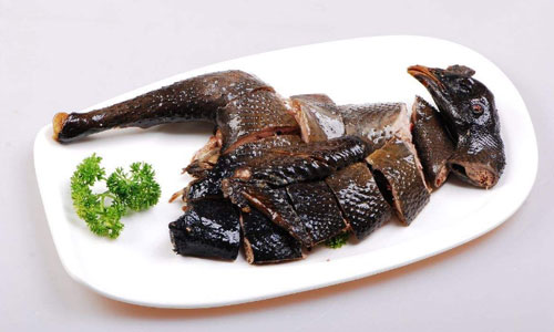 养颜抗皱的6种黑色食物