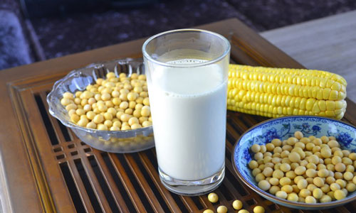 豆浆营养价值可与牛奶媲美.jpg