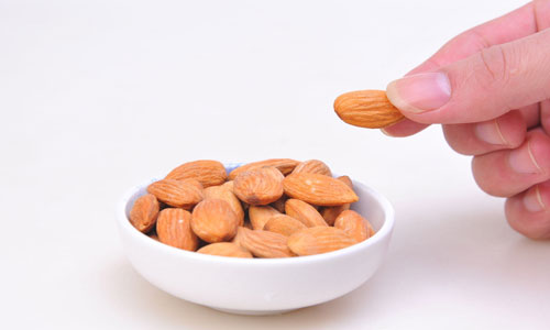 6大食物可诱导睡眠.jpg