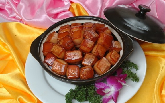 炖肉时加一样能预防感冒.jpg