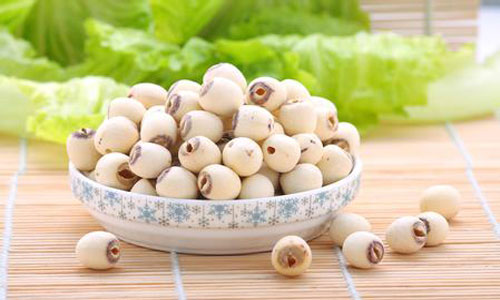 秋季老胃病多吃三种食物.jpg