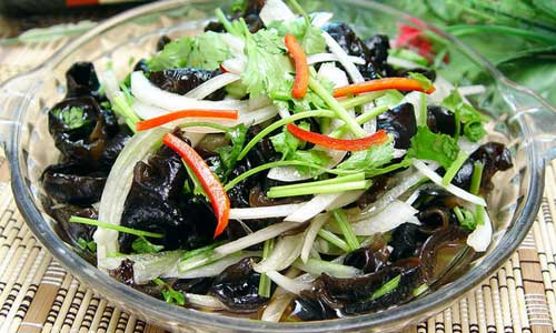 这些蔬菜凉拌吃会中毒