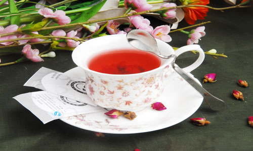 玫瑰花茶的营养和价值.jpg