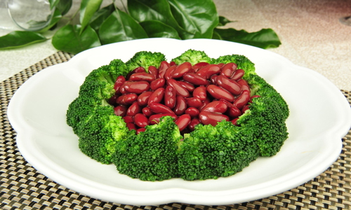 红豆的药用价值和营养价值.jpg