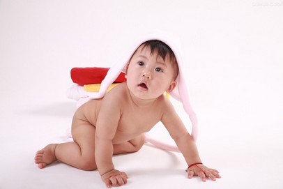 宝宝吃母乳的好处及正确喂哺方法