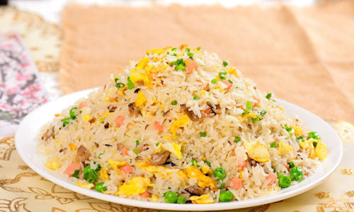 蛋炒饭是先炒蛋还是先炒饭？
