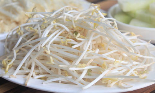 吃什么食物让皮肤变白.jpg
