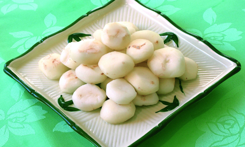 春季常吃白色食物好.jpg