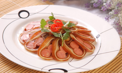 六种美食轻松解便秘.jpg