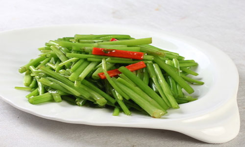 水芹菜的营养和价值2.jpg