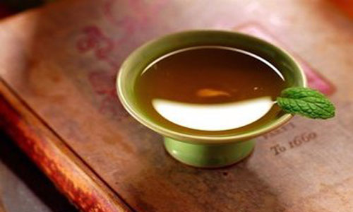 夏季养生12款茶清热去火除口臭.jpg