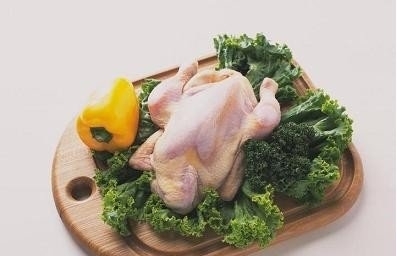 鸡肉用盐水泡 保持营养不流失