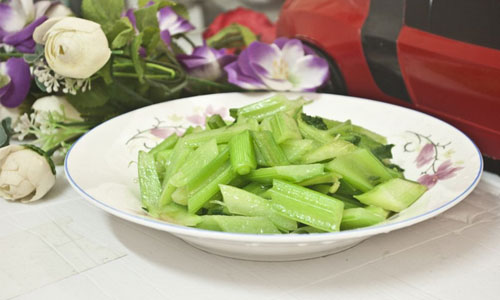 芹菜怎么食用比较好