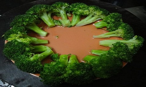 10种防晒食物让女性吃出亮白肌肤.jpg