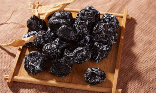 想要常保年轻抗衰老 平时多吃“三黑”