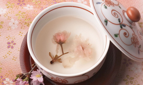 春季喝冰花茶清新降火.jpg