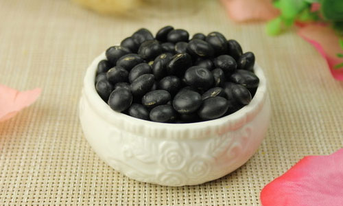 四大功效 黑豆居然也能当药用.jpg
