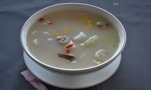 干贝和竹荪冬瓜汤的做法.jpg