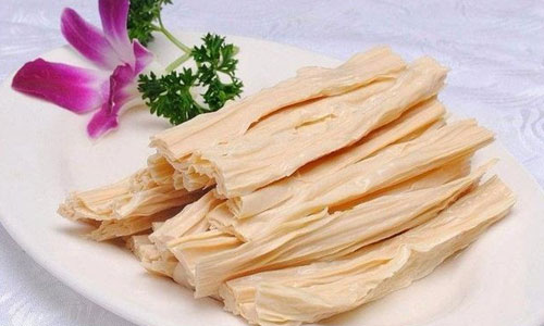 乌黑光泽秀发离不开的四类食物