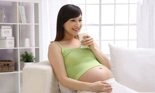 5类准妈妈千万不能喝牛奶