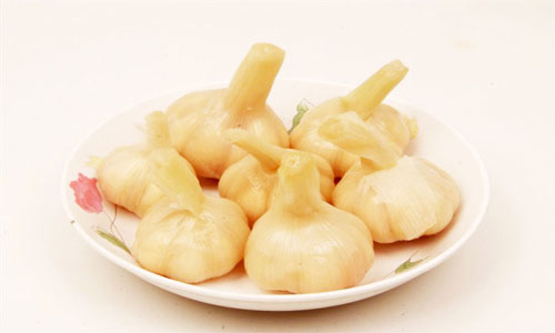吃大蒜的好处都有哪些.jpg