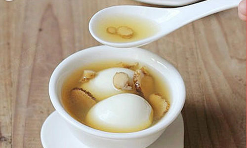 当归鸡蛋红糖水