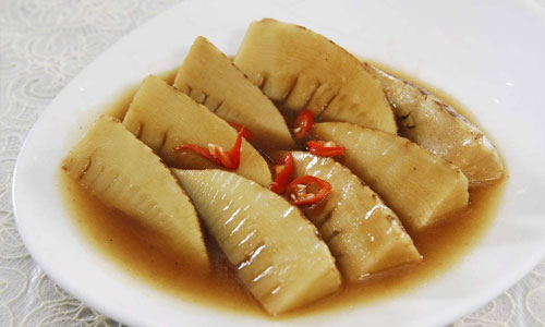 它清热解腻，营养丰富，是新年必吃佳肴