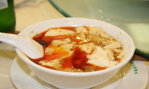 早餐吃豆腐脑好处多 但也不宜过量食用