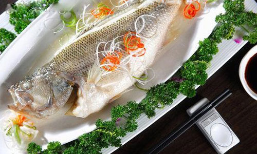 这4种食物可能会让你脱发