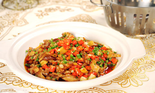 女性减肥食谱菱角炒鸡丁.jpg