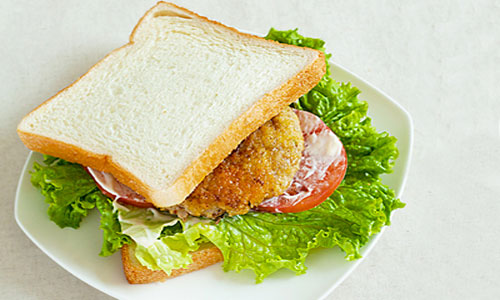 冬季美食黑胡椒牛肉三明治.jpg