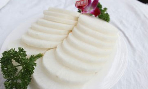 秋季喉咙痛吃什么食物好.jpg