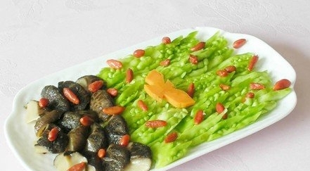 夏天经常吃苦瓜 消暑解毒预防肝癌