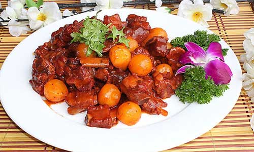 土豆烧排骨的居家做法