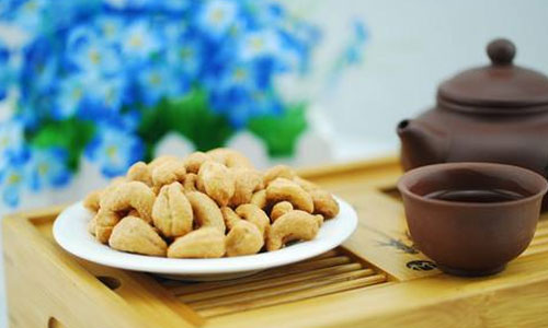 酸奶、腰果等四种食物可以对抗压力