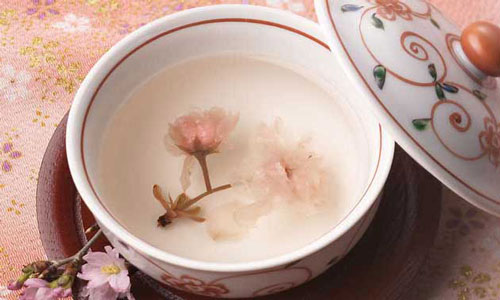 四种能让肌肤美白的饮品1.jpg