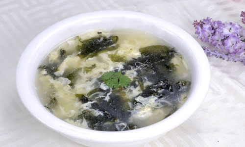 总是偏头疼咋办？常喝紫菜蛋花汤
