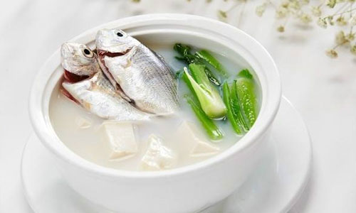 喝汤好还是吃肉好？食品专家：因人而异！