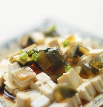 小心别乱吃豆腐很伤肾脏