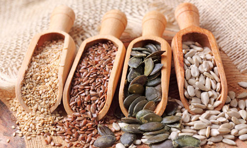 瓜子嗑太多危害大:伤肝胃甚至早衰