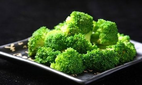男人肾虚吃什么食物补肾.jpg