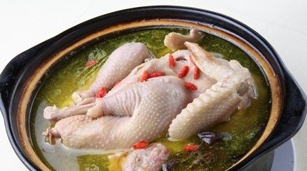 美味老火靓汤 清热祛湿润肺