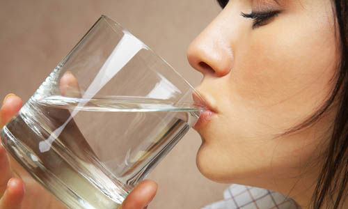 水
