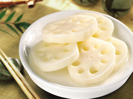 秋天气候干燥吃什么对皮肤好