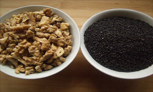 核桃黑芝麻粉可以有效治便秘.jpg