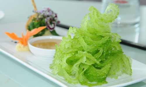 五款美白食谱 让女人的皮肤白起来.jpg